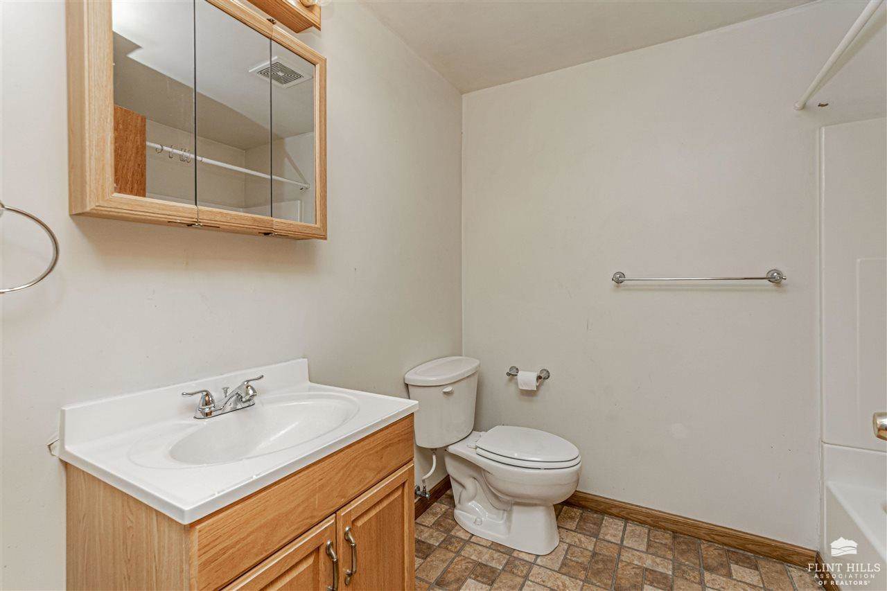 6911 McGeorge Road, Milford, KS 66514