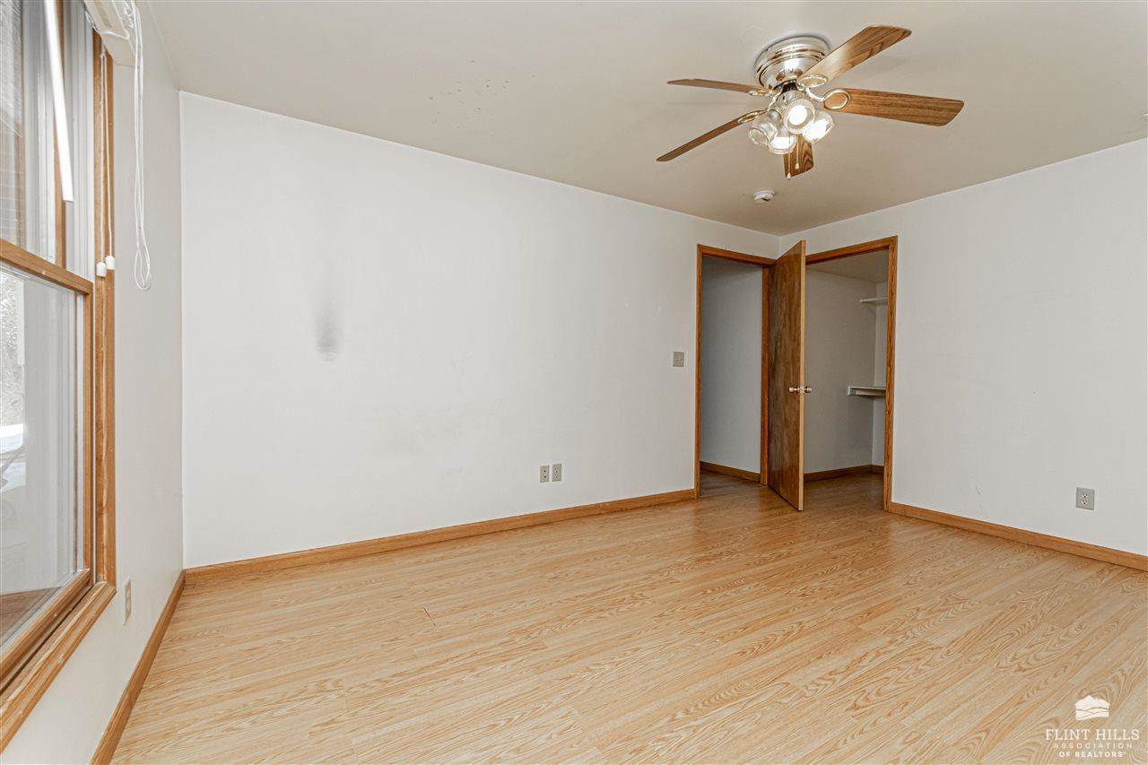 6911 McGeorge Road, Milford, KS 66514