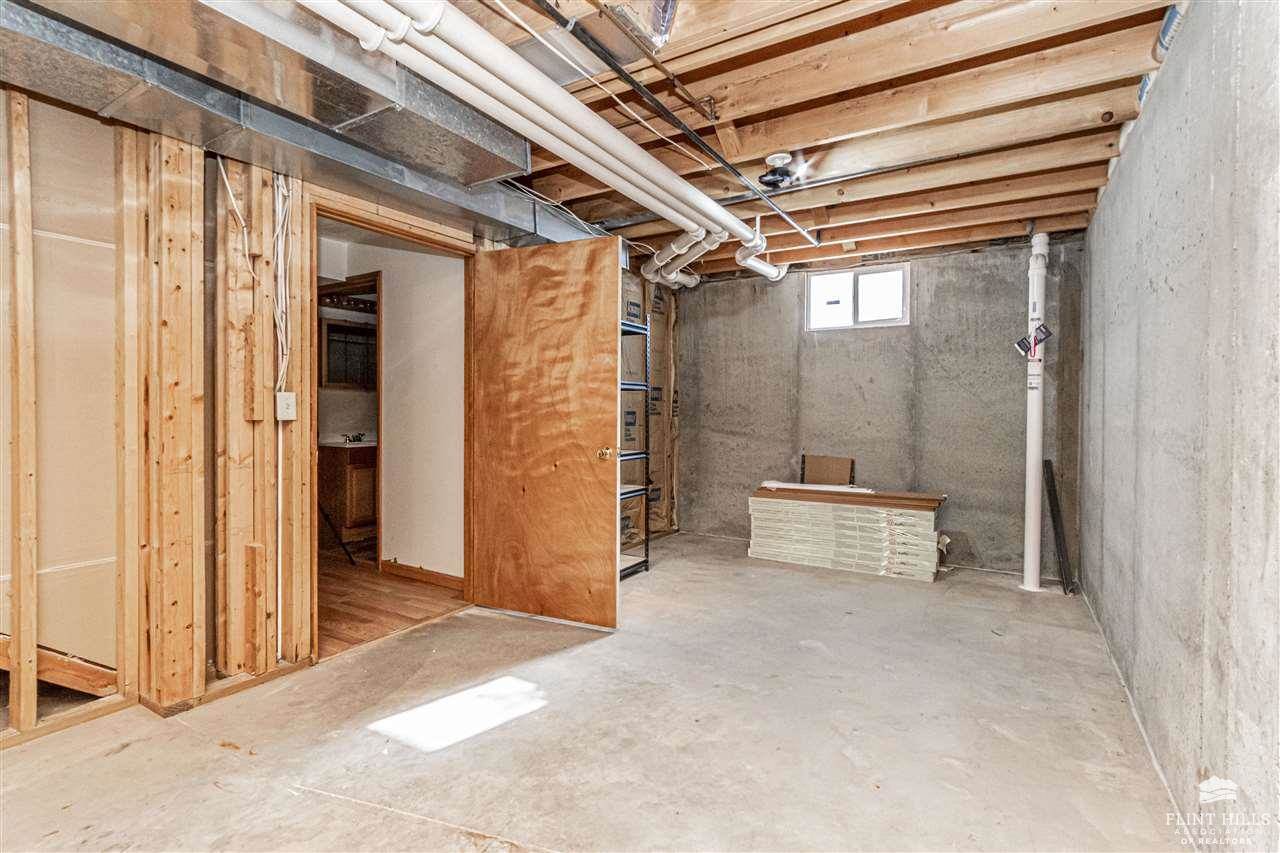 6911 McGeorge Road, Milford, KS 66514