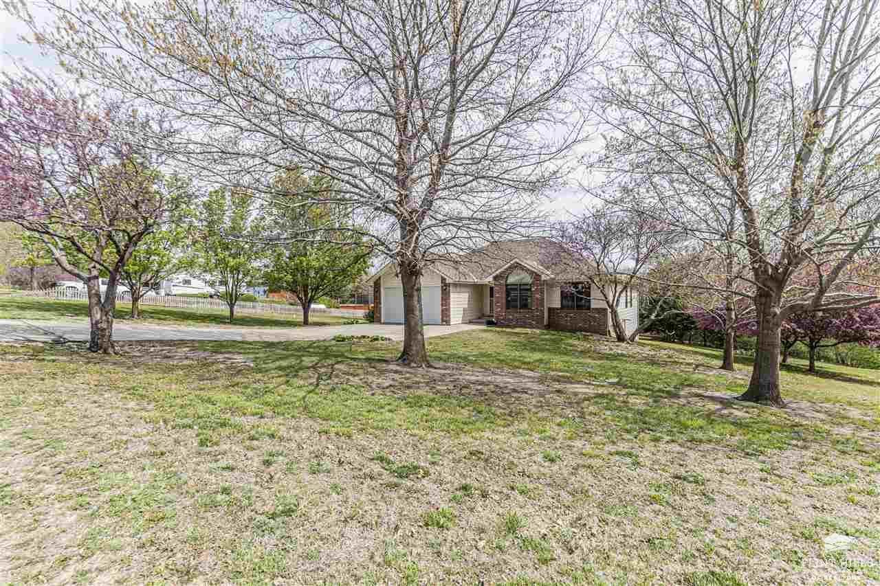 6911 McGeorge Road, Milford, KS 66514