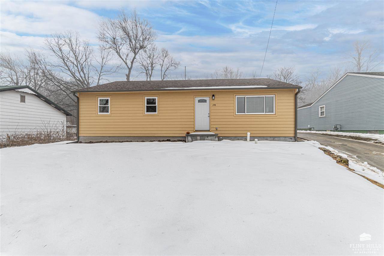 199 East Grandview Drive, Grandview Plaza, KS 66441