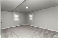 199 East Grandview Drive, Grandview Plaza, KS 66441