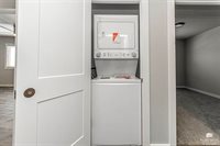 199 East Grandview Drive, Grandview Plaza, KS 66441