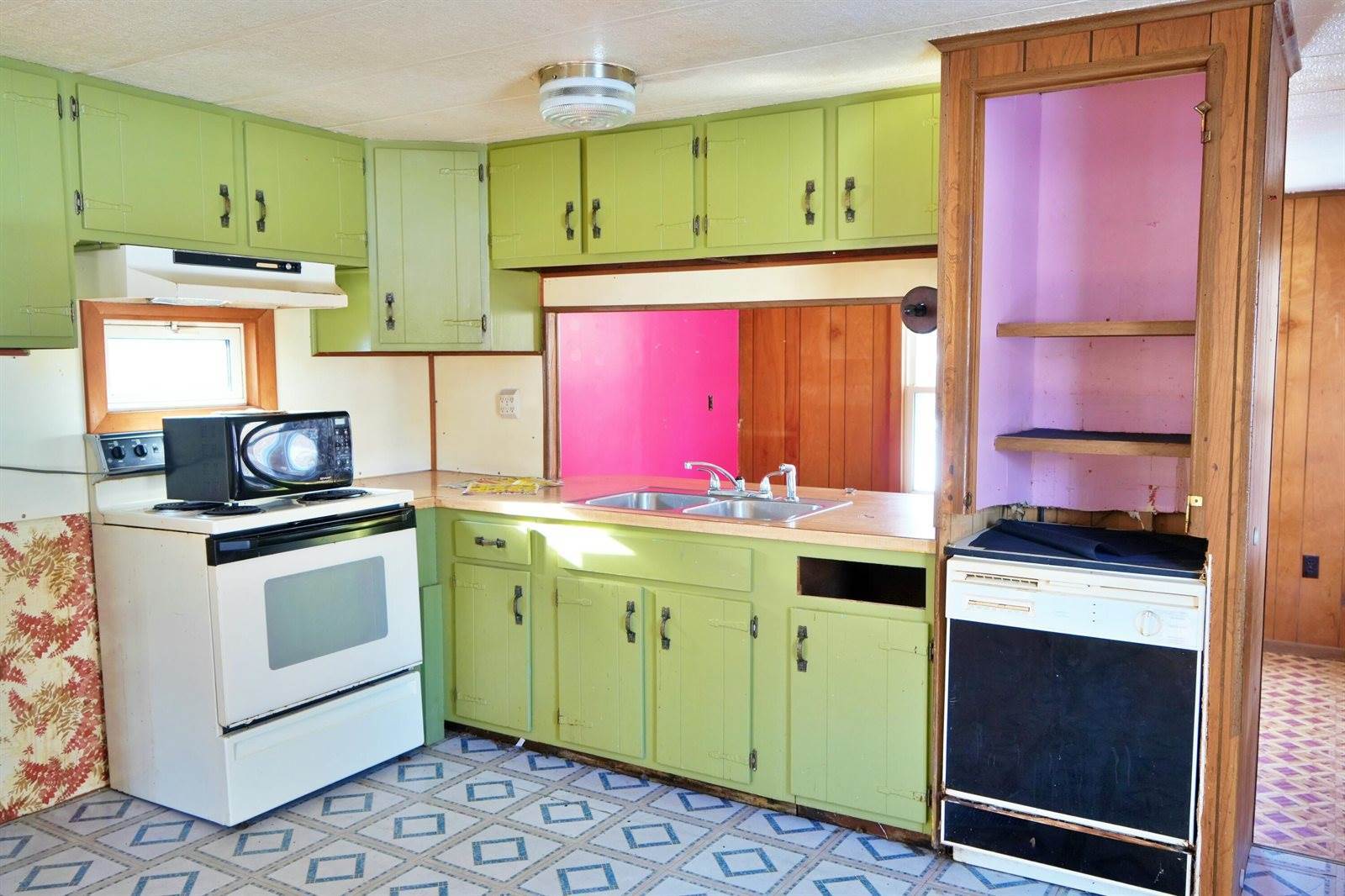 41 Pond Street, Bucksport, ME 04416