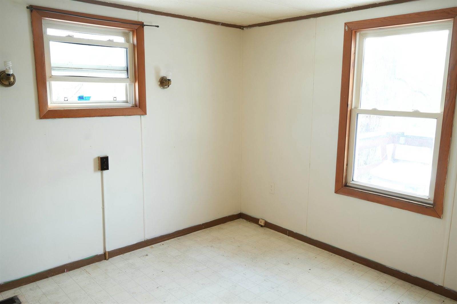 41 Pond Street, Bucksport, ME 04416