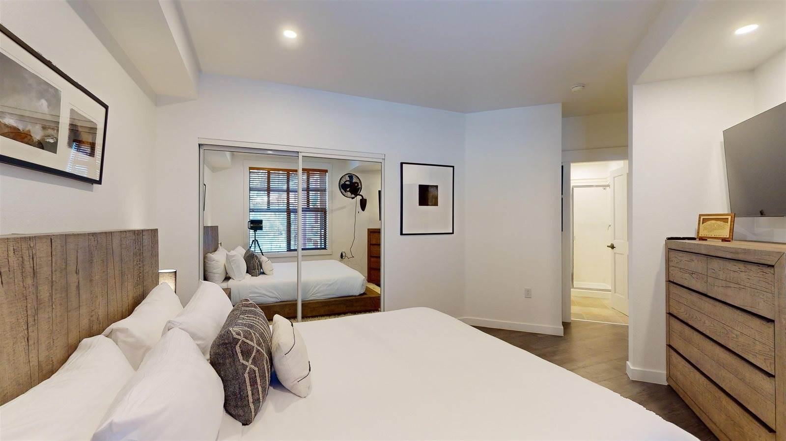 1111 Forest Trail #1406, Grand Sierra Lodge #1406, Mammoth Lakes, CA 93546