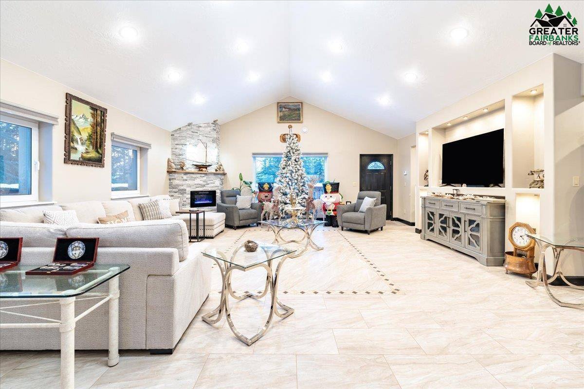 1717 Violin Circle, Fairbanks, AK 99709