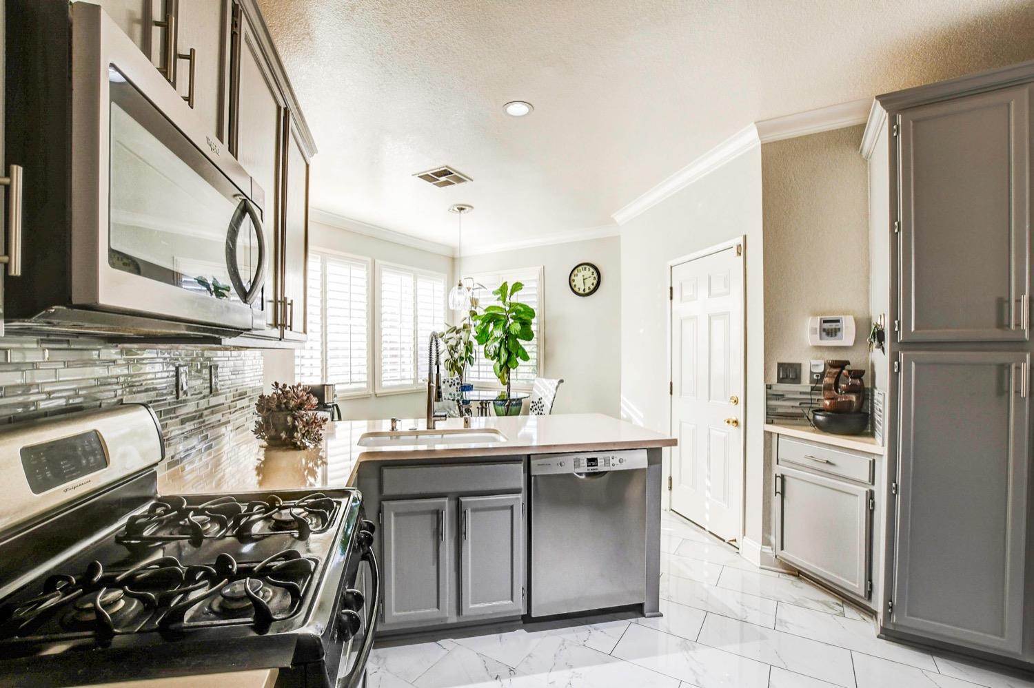 5026 Opal Creek Court, Elk Grove, CA 95758