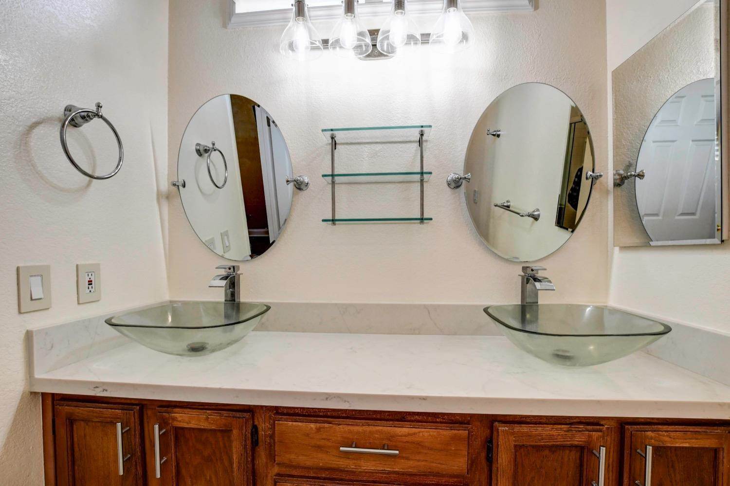 5026 Opal Creek Court, Elk Grove, CA 95758