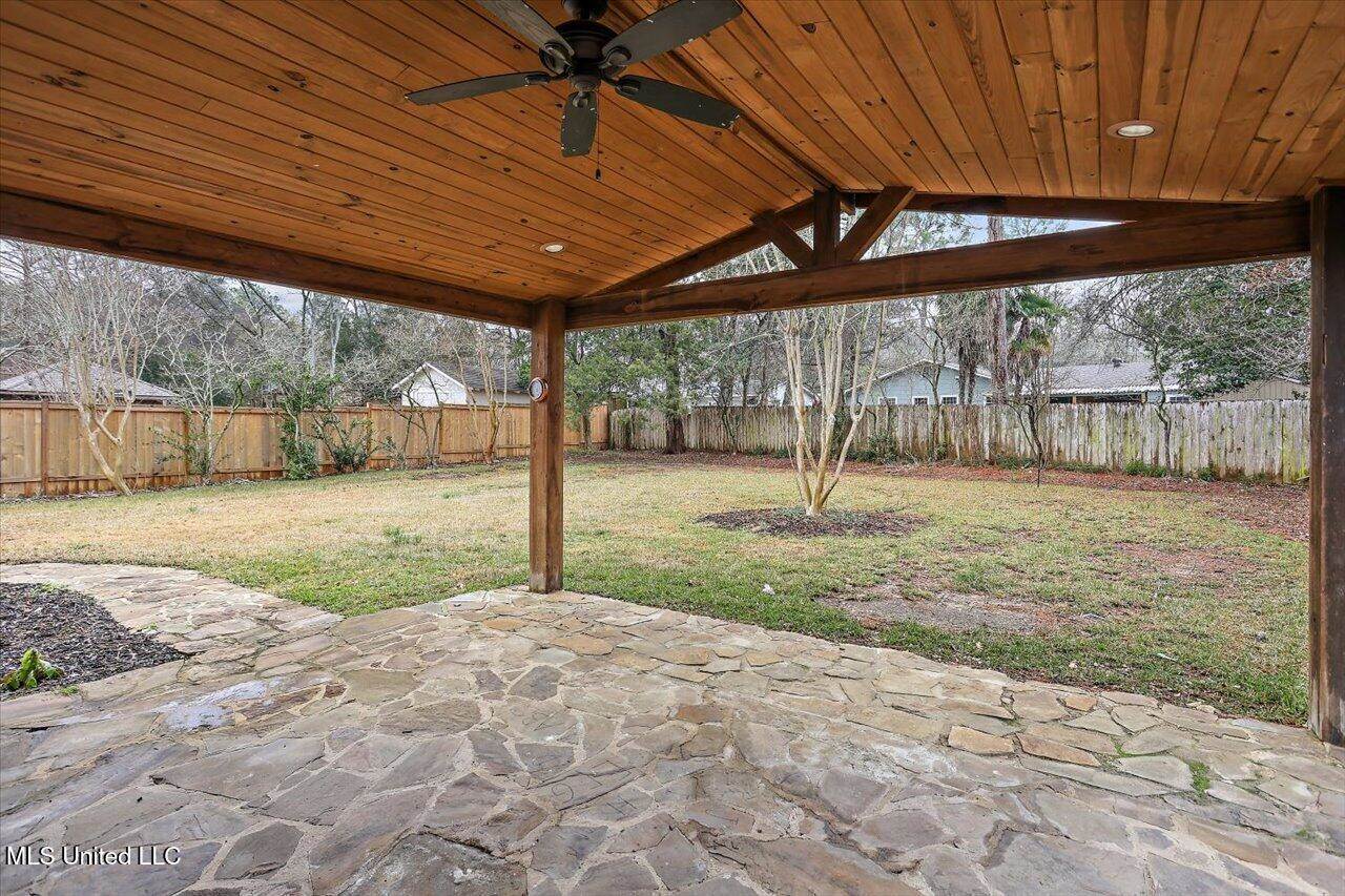 1641 Sheffield Drive, Jackson, MS 39211