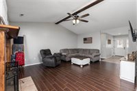 13967 Maple Drive, Plato, MO 65552