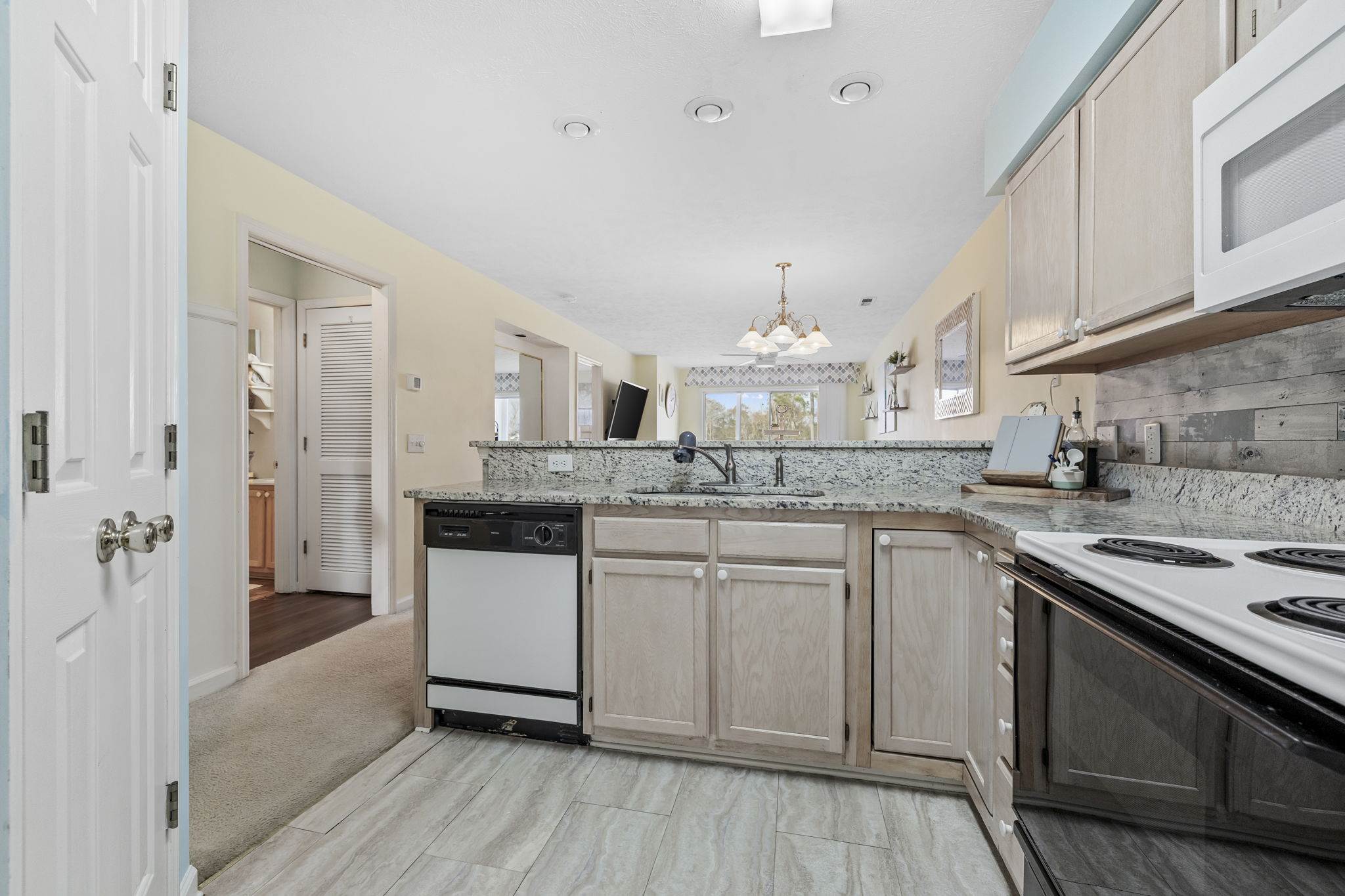 565 White River Dr., Myrtle Beach, SC 29579