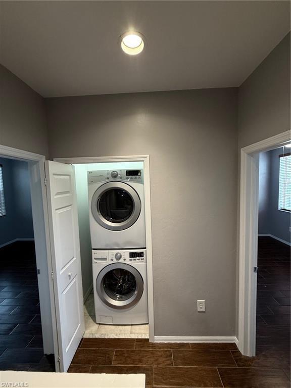 3258 Tamara DR 8, Naples, FL 34109