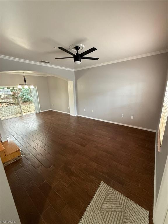 3258 Tamara DR 8, Naples, FL 34109