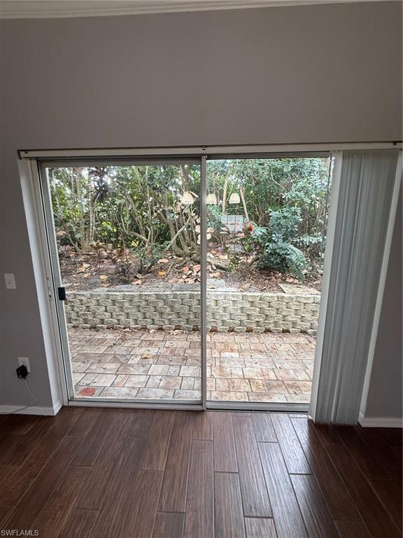 3258 Tamara DR 8, Naples, FL 34109