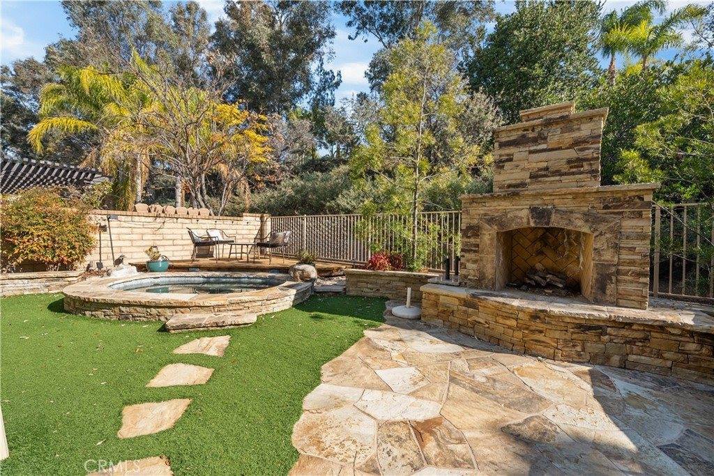 28342 Azurite Place, Valencia, CA 91354