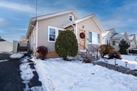 78 Cliff St, Quincy, MA 02169
