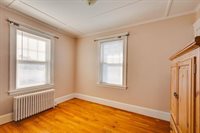 78 Cliff St, Quincy, MA 02169