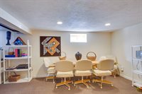 78 Cliff St, Quincy, MA 02169