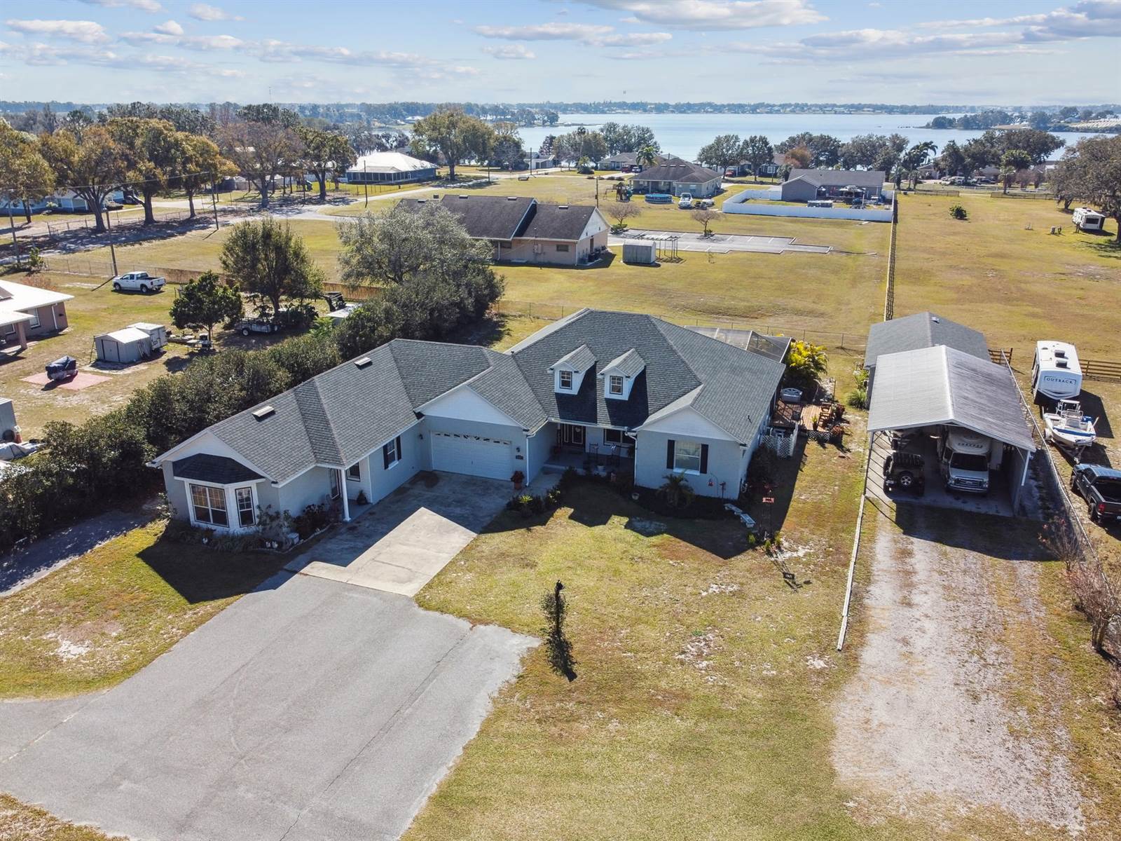 1027 Bradbury Road, Winter Haven, FL 33880