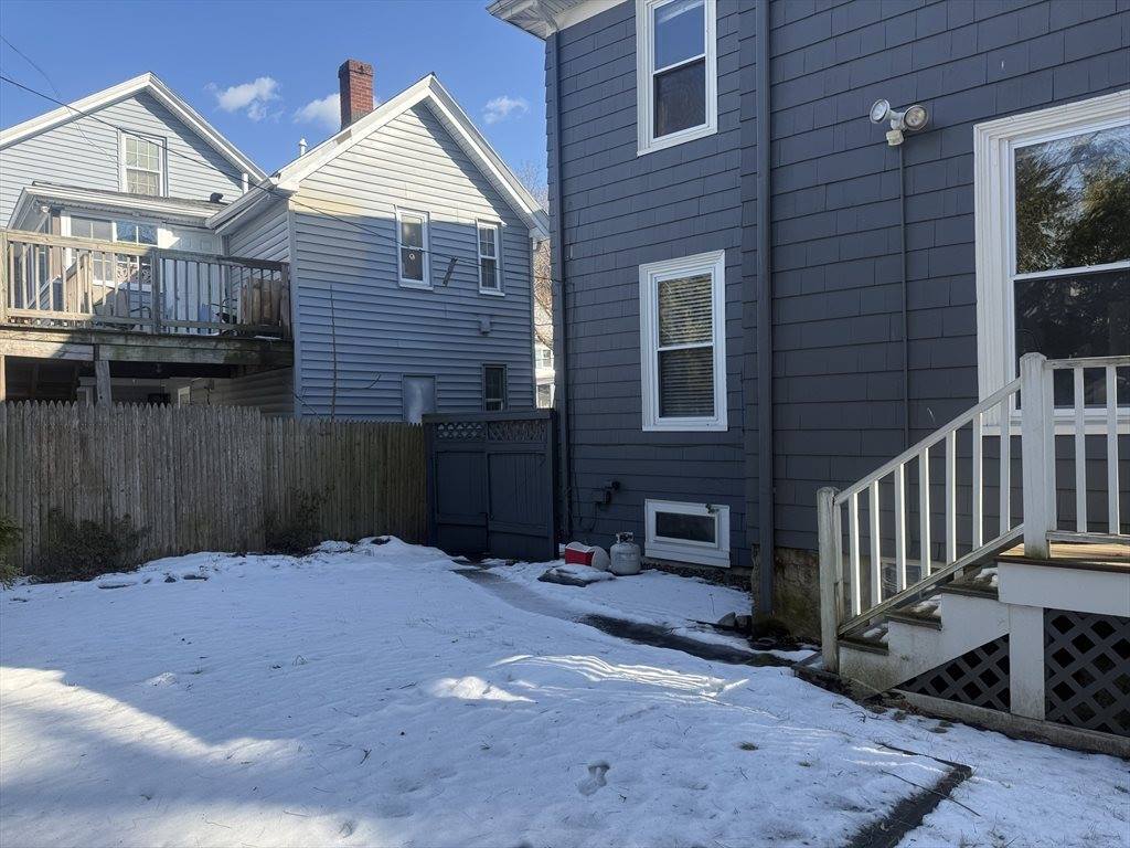 21 Pond St, Boston, MA 02136