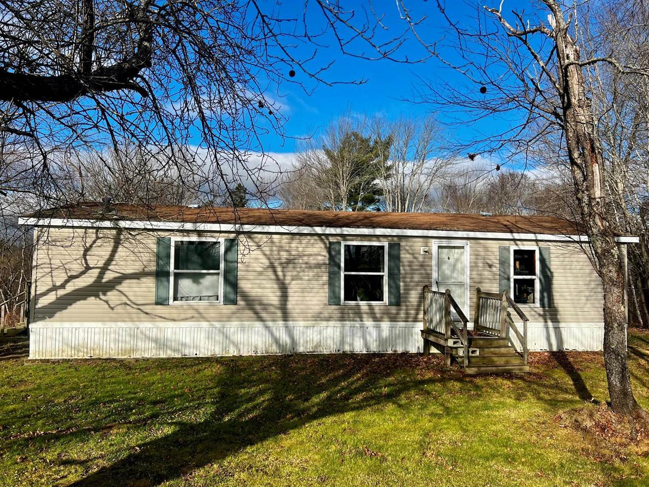 408 Black Road, Corinth, ME 04427