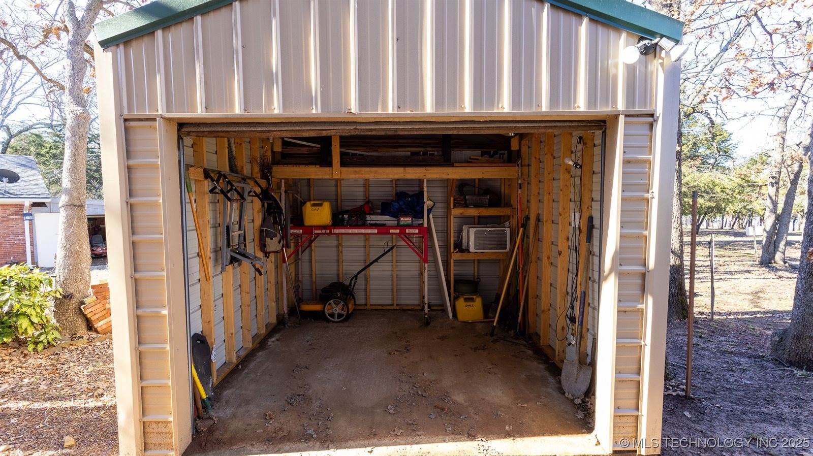 374 Cedar Tree Drive, Crowder, OK 74430