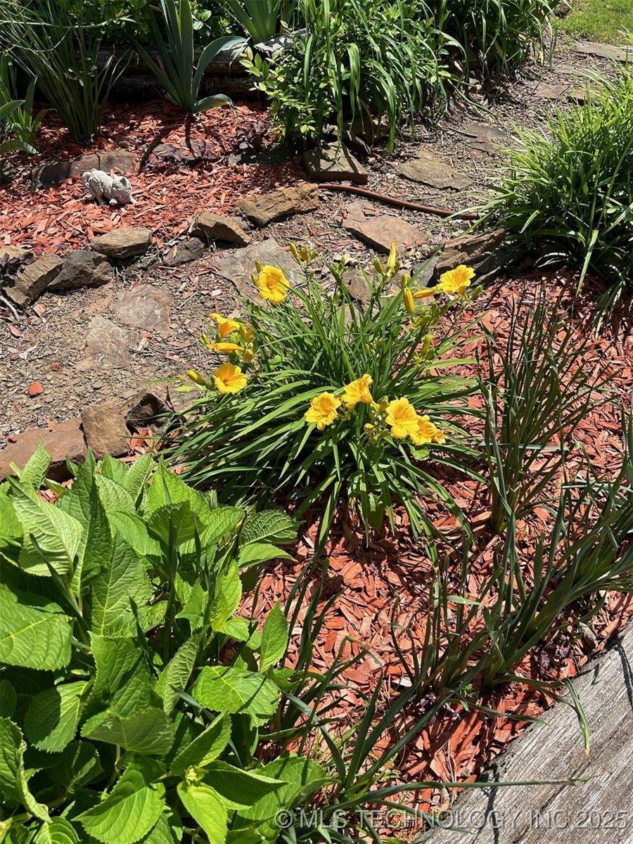 374 Cedar Tree Drive, Crowder, OK 74430