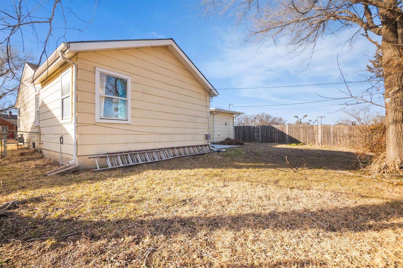 550 South Elpyco St, Wichita, KS 67218