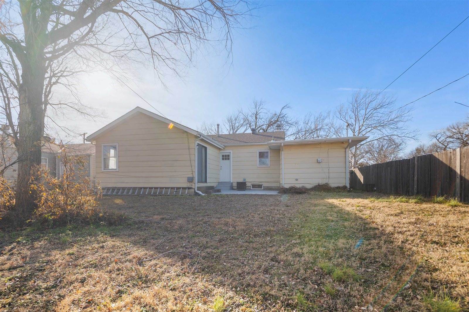 550 South Elpyco St, Wichita, KS 67218