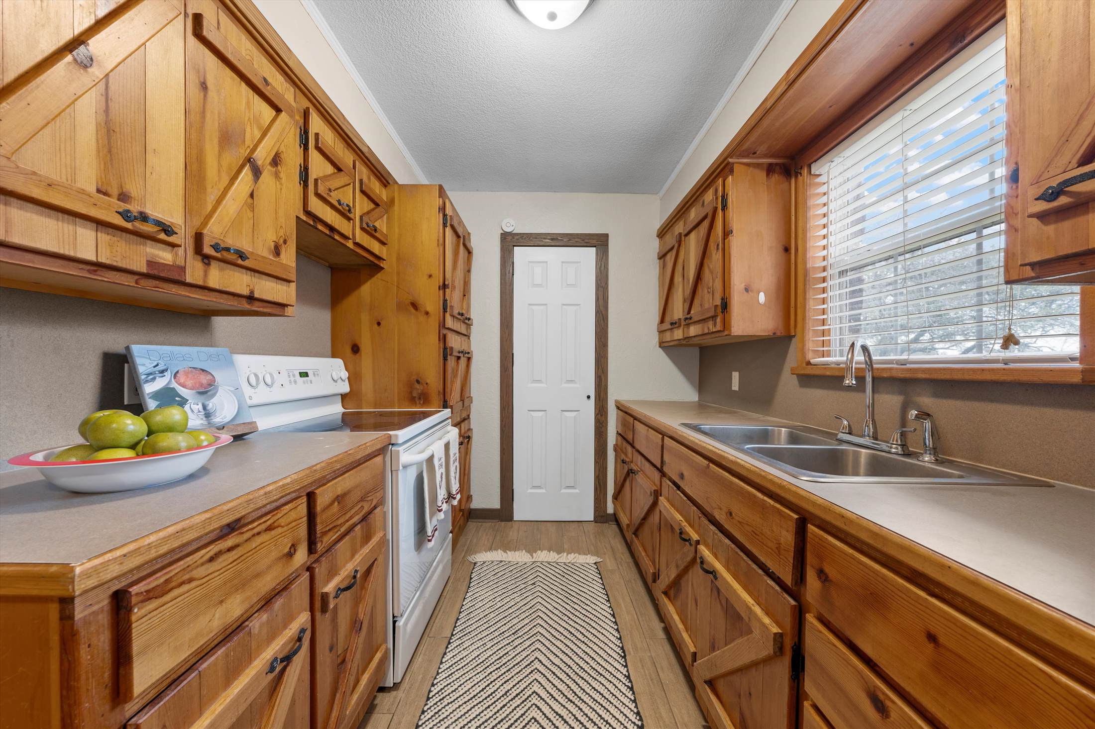 150 CR 1722, Clifton, TX 76634