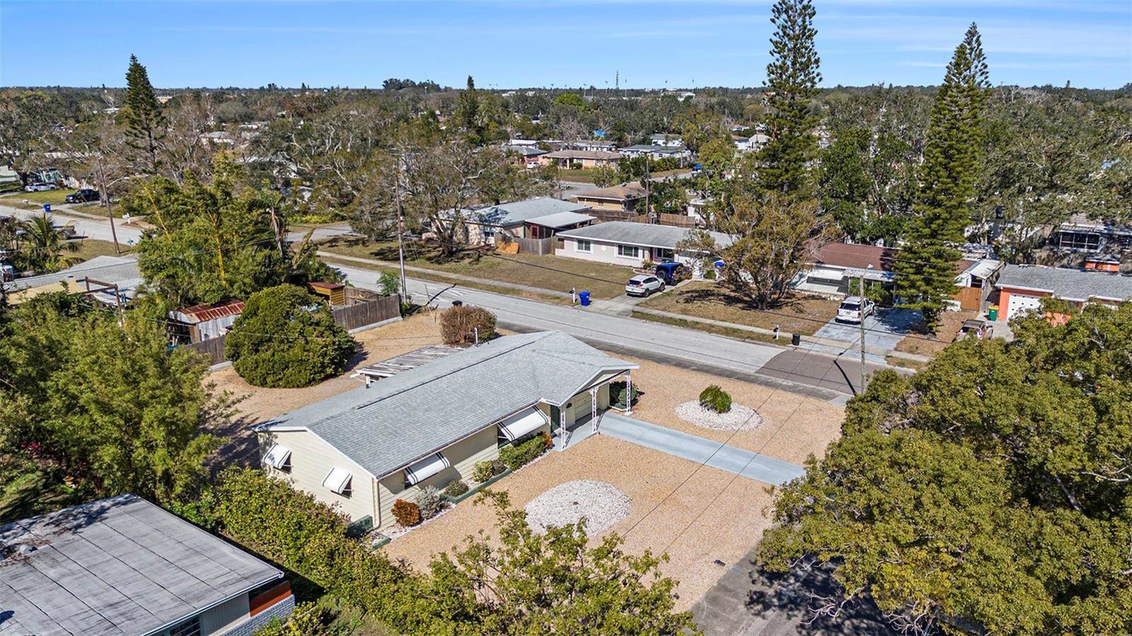 3992 60TH Street North, Saint Petersburg, FL 33709