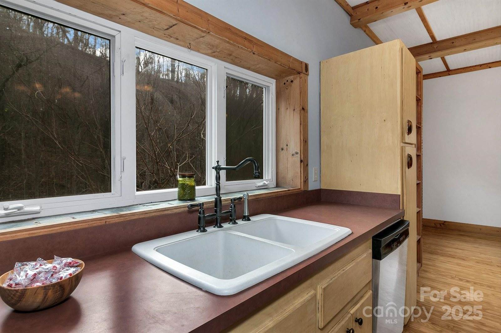 278 Kelses Valley Drive, Mars Hill, NC 28754