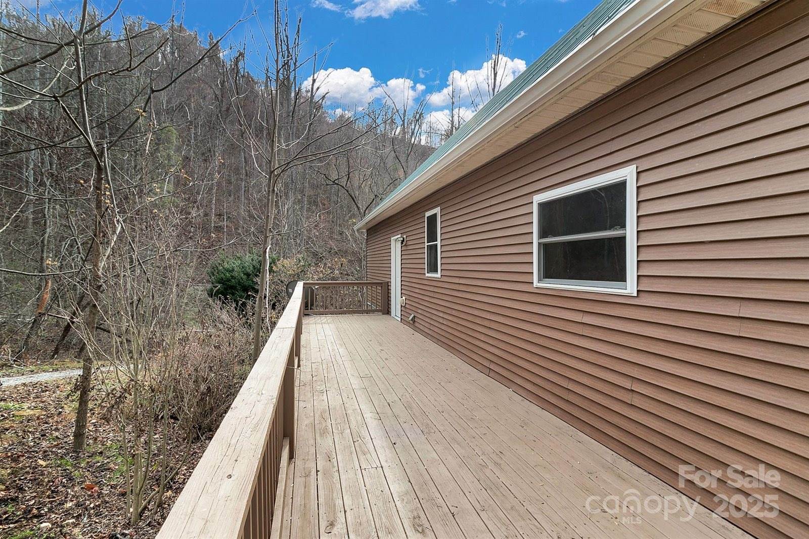 278 Kelses Valley Drive, Mars Hill, NC 28754