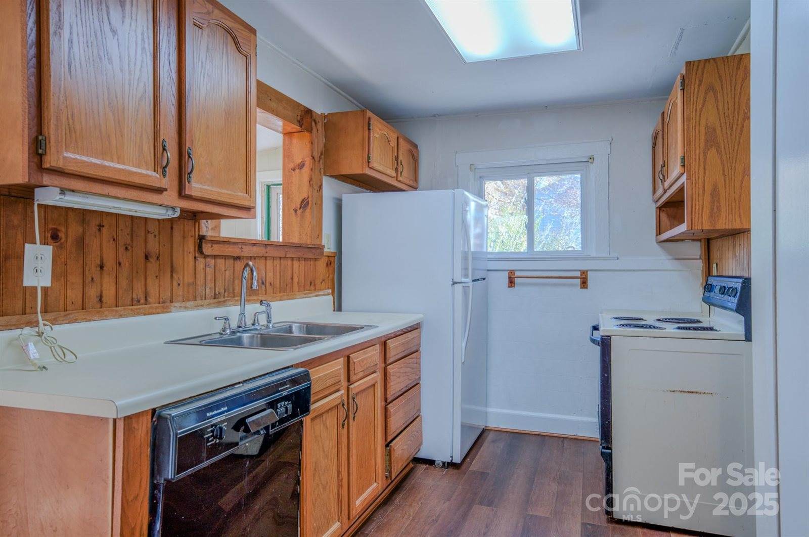 111 Le-An-Hurst Road, Asheville, NC 28803