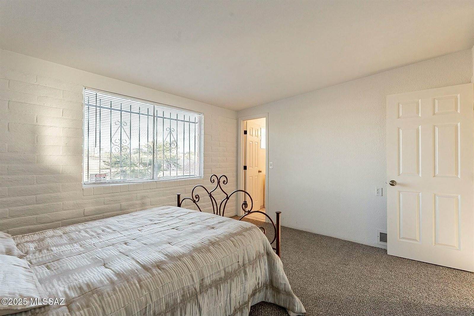 4857 S Calle Pilar, Tucson, AZ 85714