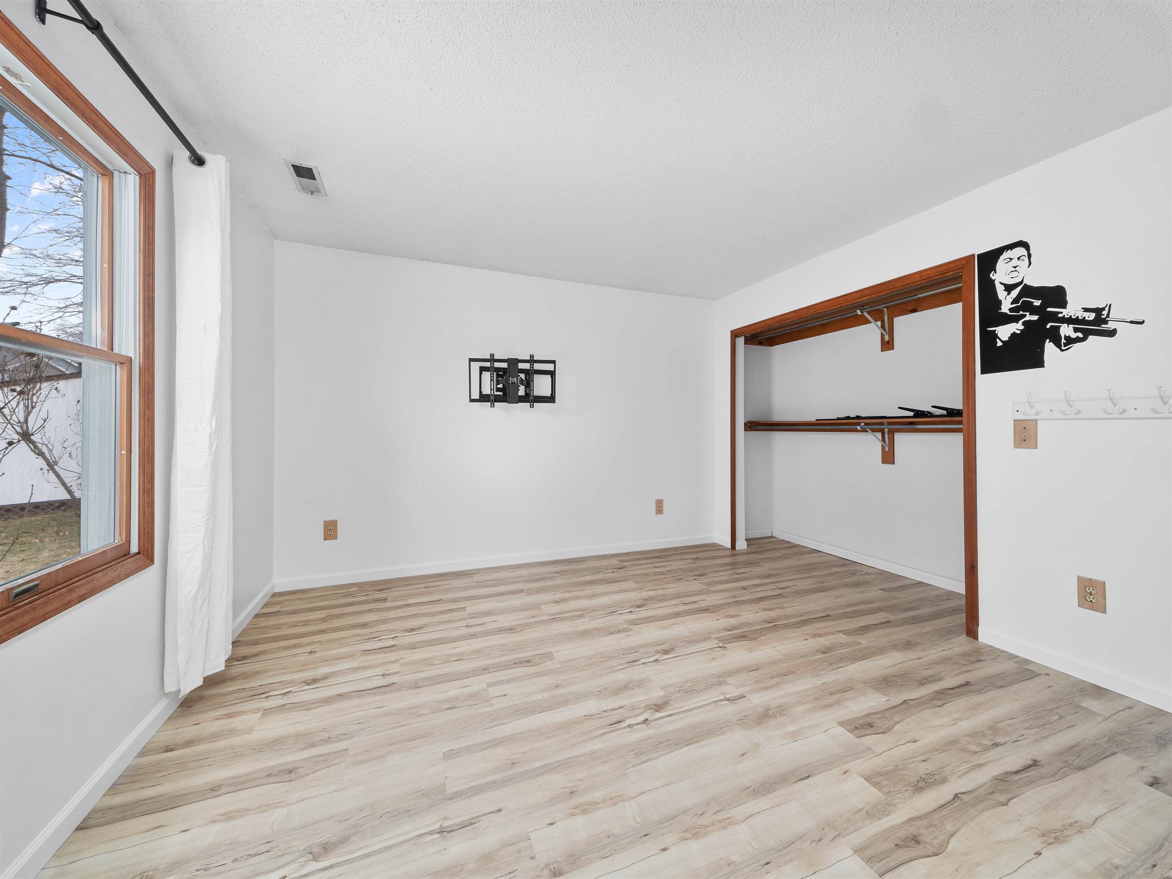 313 Shorewood Court, Columbia City, IN 46725