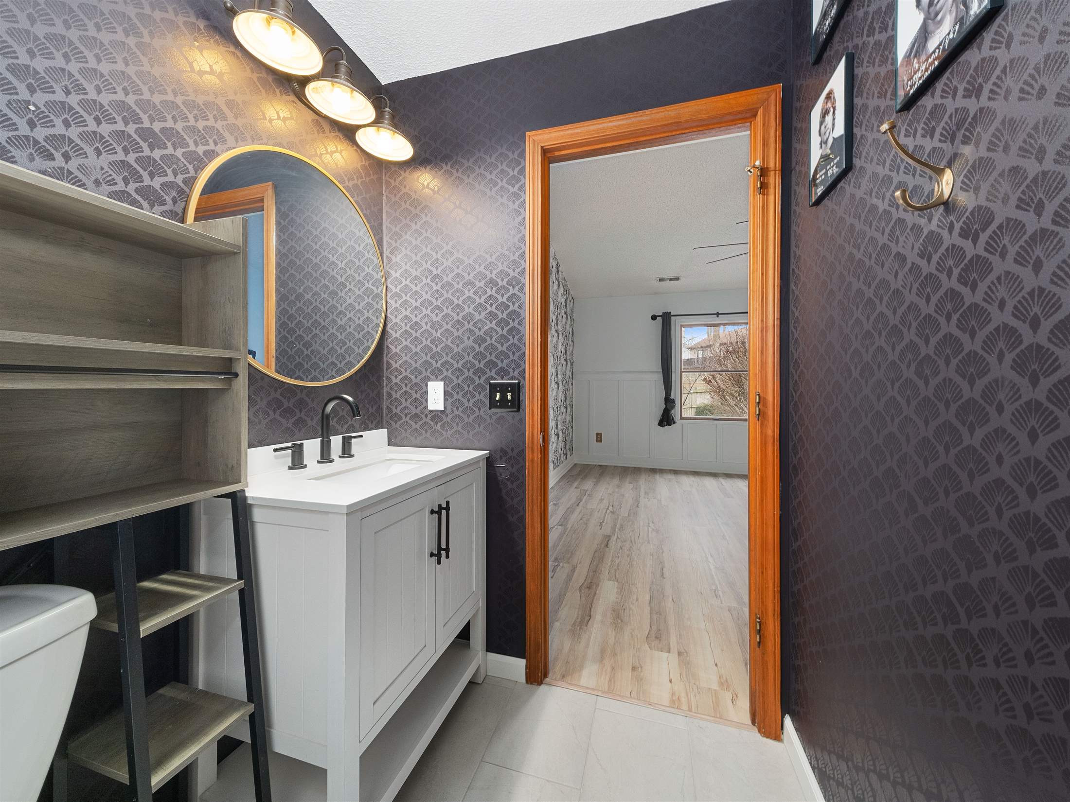 313 Shorewood Court, Columbia City, IN 46725