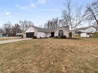313 Shorewood Court, Columbia City, IN 46725