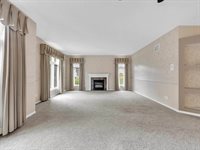 1809 W Arlington Street, Marshfield, WI 54449