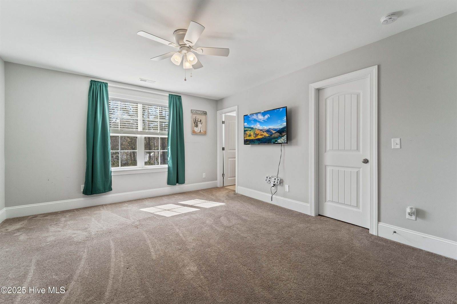 120 Claytor Lake Court, New Hanover County, NC 28401