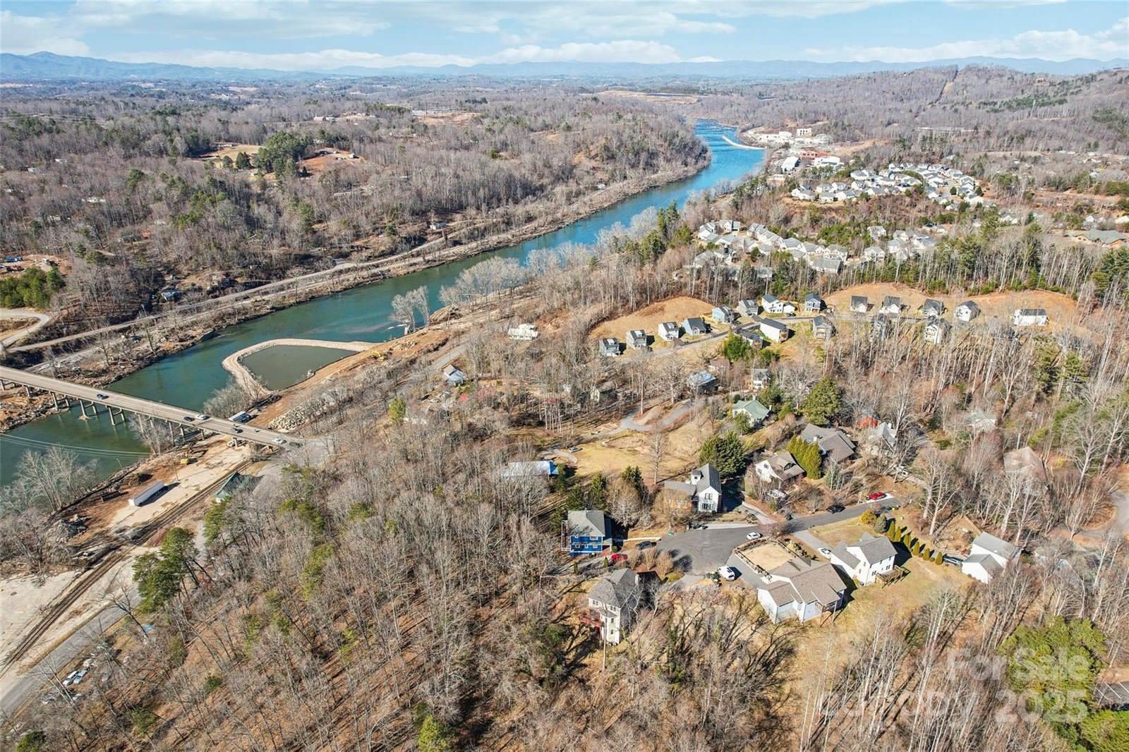 34 Grey River Run, Asheville, NC 28804