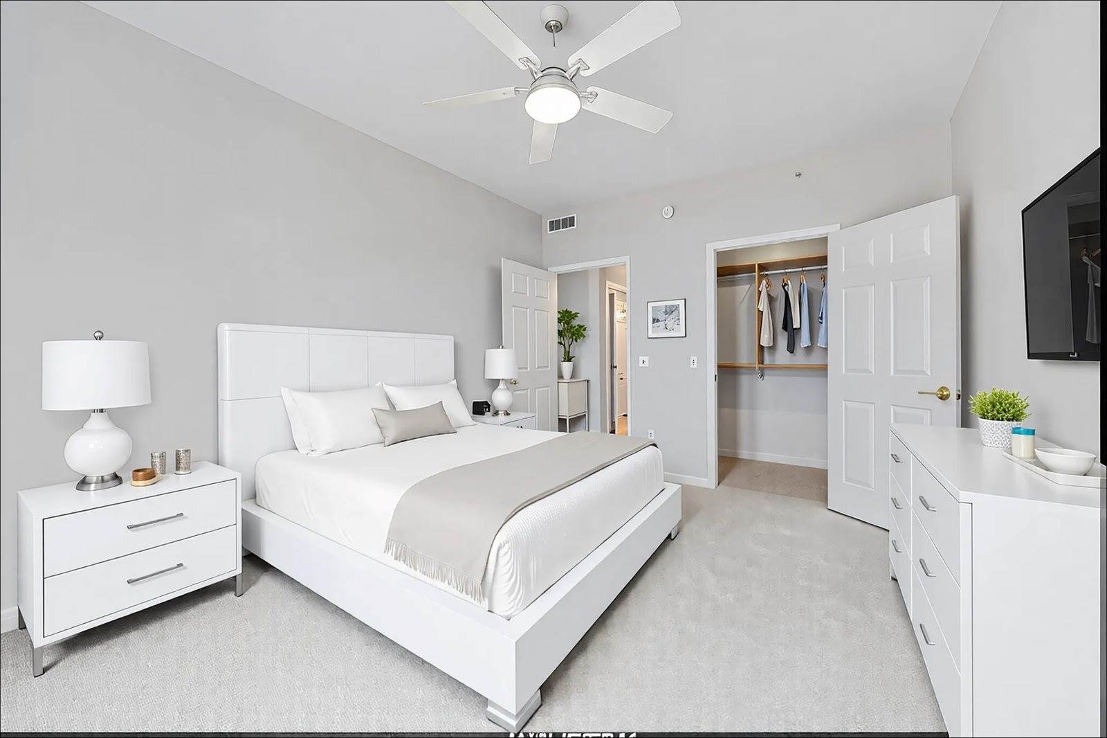 1277 East Thacker Street, #506, Des Plaines, IL 60016