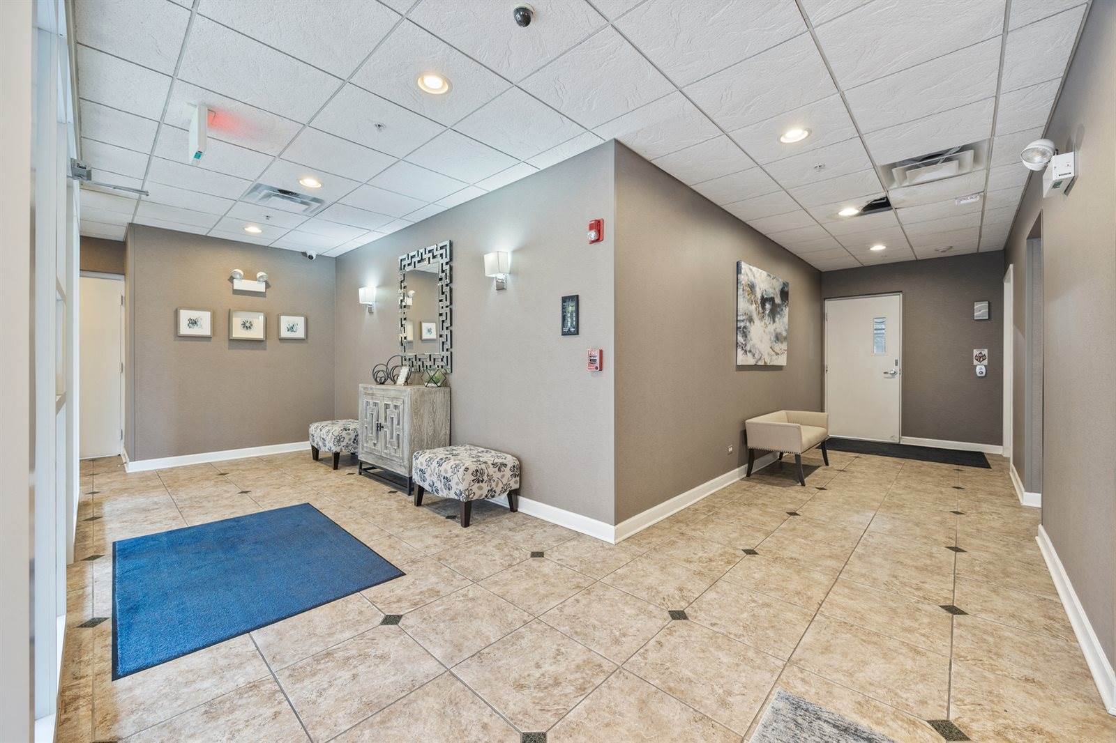 1277 East Thacker Street, #506, Des Plaines, IL 60016