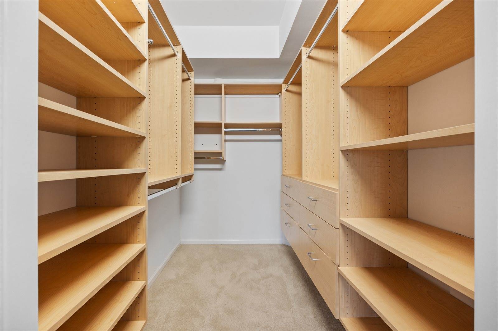 1277 East Thacker Street, #506, Des Plaines, IL 60016