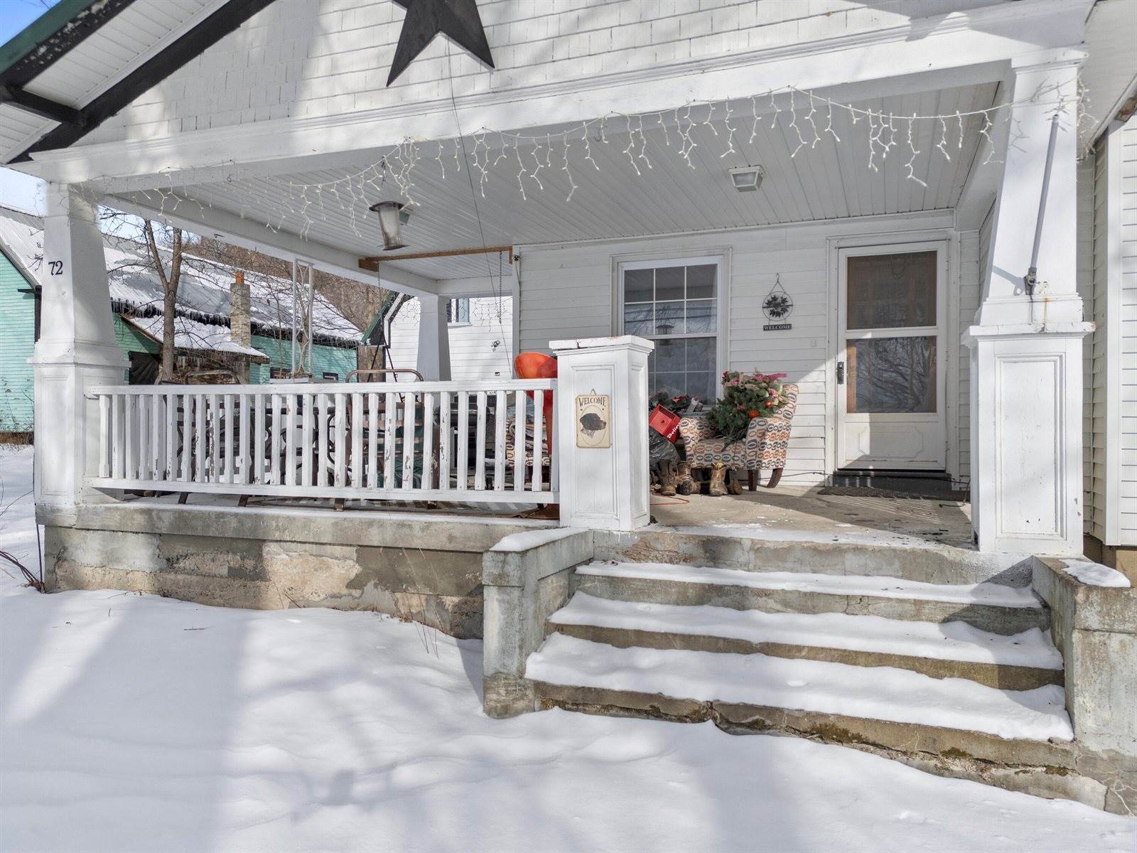 72 Main Street, Medway, ME 04460