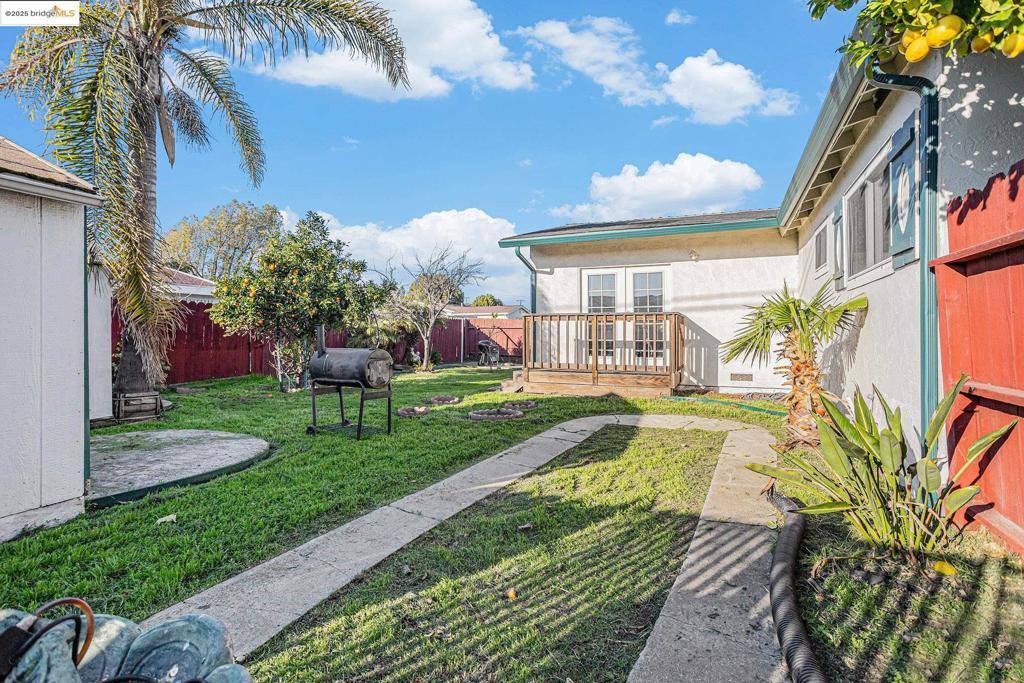 290 Benjamin Ave, Pittsburg, CA 94565
