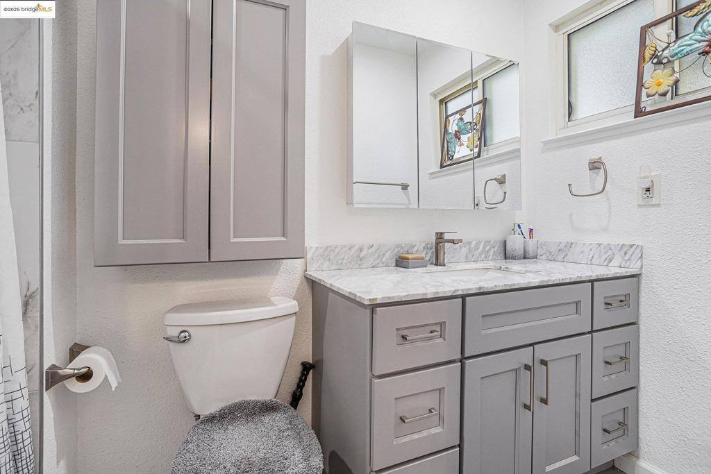 290 Benjamin Ave, Pittsburg, CA 94565