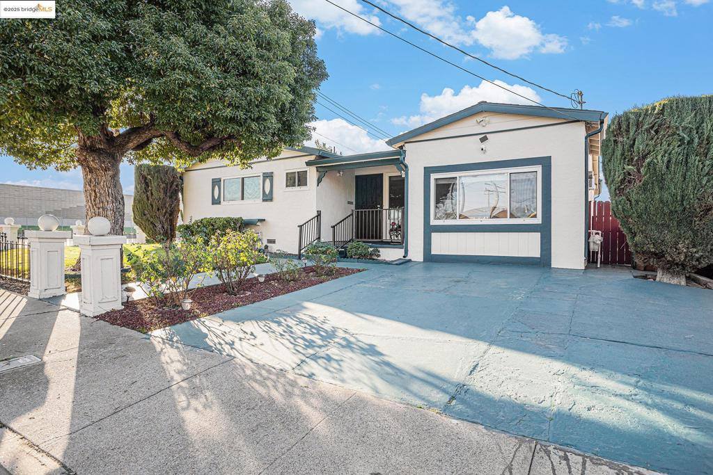 290 Benjamin Ave, Pittsburg, CA 94565