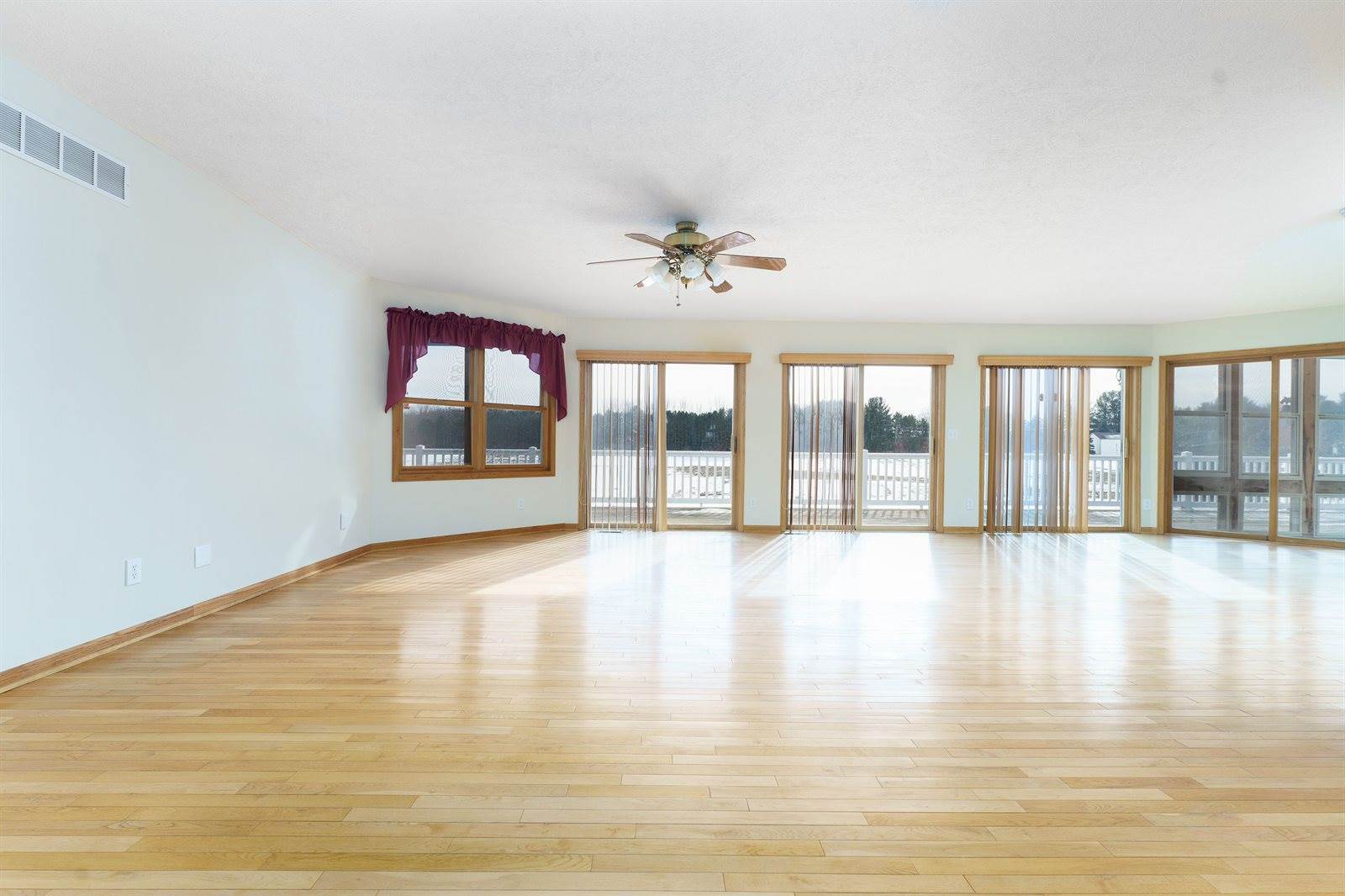 1052 East Dexter Trail, InghamTownship_Ingham, MI 48819